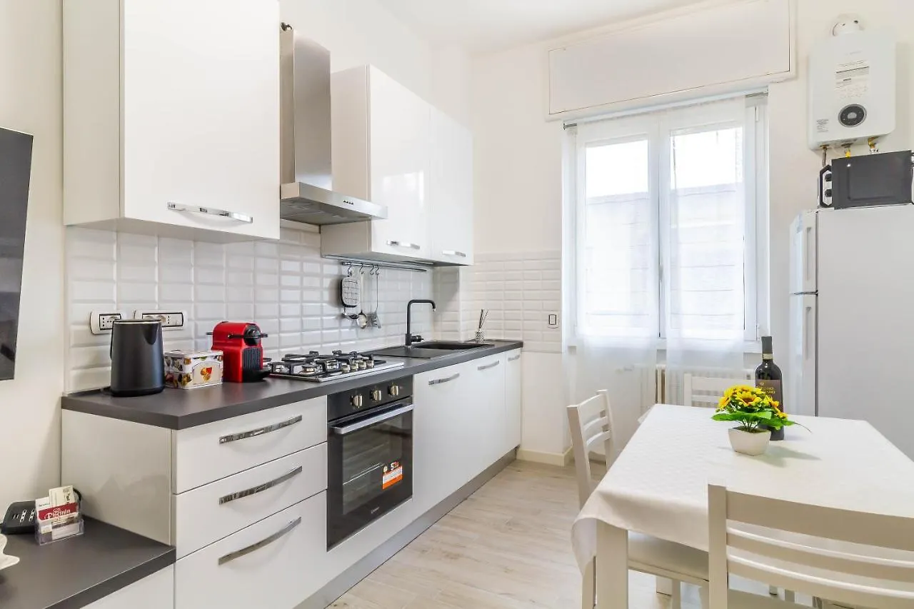 Casaballi Milano Mm3 Trilocale Italy